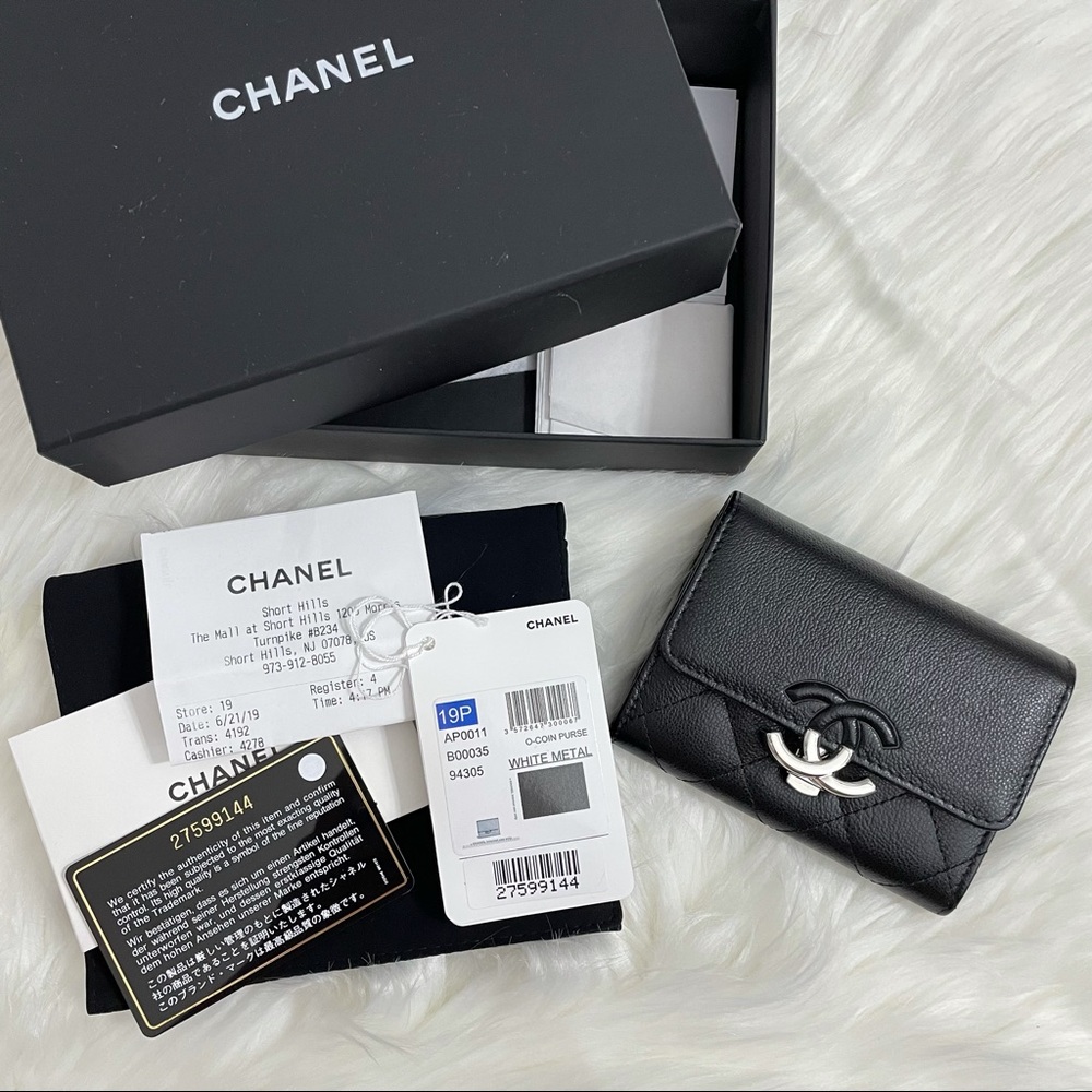 Chanel O-Coin Purse, Veau Grain/Black